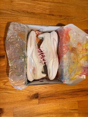 Way of the Wades Dlo 2 “Pisces” Men’s 7.5 Women’s 9